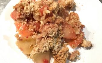 crumble maison pommes fruits rouges