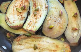 aubergines aux pistaches à la poèle